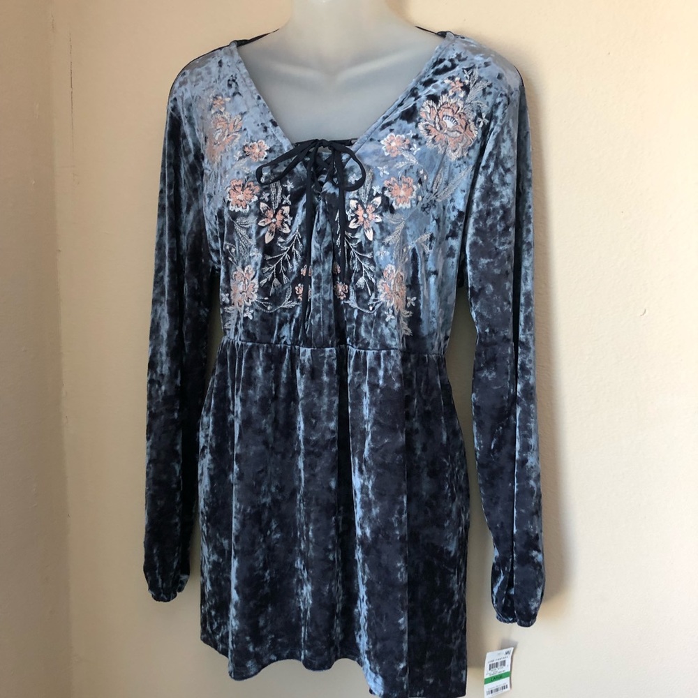 Style and Co Crushed Velvet Embroidered A Line Top
